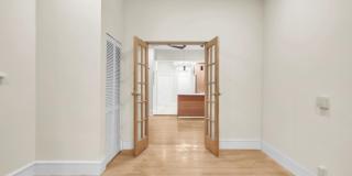 1823 S BROAD Street Gallery 14