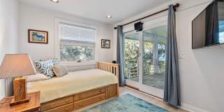 Hawaii Life Presents Modern Mokuleia Beachfront Luxury 4 bedroom 3 Bath Gallery 32