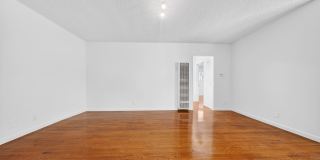 336 S Alexandria Ave Gallery 11