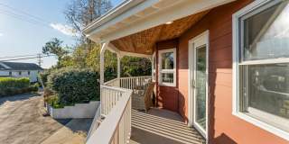 2570 Lillie Avenue Gallery 41