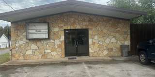 900 N Houston Street Gallery 1