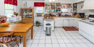 547 W Main St Gallery 1