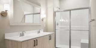 One Bedroom Luxury Apartment (Elevator Building) Gallery 1