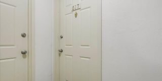 517 E Jefferson Street Gallery 9