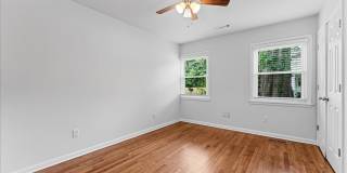 1666 Oakland Avenue Gallery 17