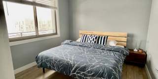 TOP FLOOR, ONE BEDROOM CONDO IN PROSPECTOR! Gallery 9