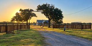 Turn Outs - Pipe Fence - HORSES WELCOME- DARLING FARMHOUSE Gallery 1