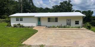 3 Bedroom 1 Bathroom House Stilwell, OK Gallery 1
