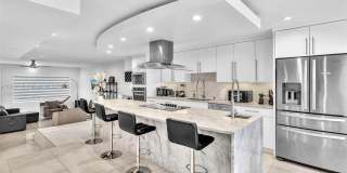 1044 NW N River Gallery 26