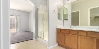 Awesome 3 bedroom / 2 bath in Cordova Estates - 83rd Ave & Buckeye Rd Gallery 17