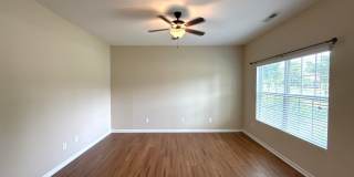 Spacious Home in Creekshire Village! Gallery 5