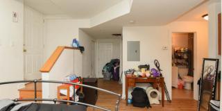 5657 Magnolia Gallery 10