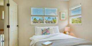 Modern Water Front Condo w/Gorgeous Views, A/C, Yard, & Shared Pool. Ohana Kai Modern Water Front Condo w/Gorgeous Views, A/C, Yard, & Shared Pool. Ohana Kai Gallery 12