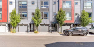 Stunning 3-bedroom, 4-bathroom townhouse! Gallery 32