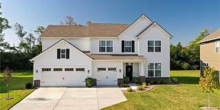 Beautiful 5 BR Home in Brownsburg! Gallery 1