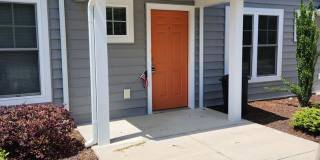 2 Bed Modern Townhouse-Blackstone Convenient to Pickett Gallery 1