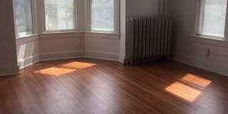 Large 2nd Floor, 4 Bedroom Apartment in York City Near Farquhar Park Gallery 1