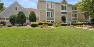 Linkhorn Bay Apartments Gallery 20