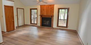 Charming 2 Bed / 2 Bath Home in Prime Chapel Hill Location Gallery 11