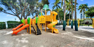 1925 Brickell Ave Gallery 45