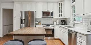 4379 Tree Haven Drive NE Gallery 1