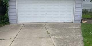 2033 Wrenson Gallery 14