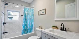 14 SEWELL Street Gallery 6