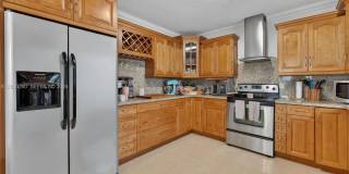 9000 SW 40th Ter Gallery 4