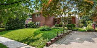 SPACIOUS 4 BEDROOM 3 BATH SPLIT LEVEL HOME ON LARGE LOT IN ROSEMARY HILLS! SPACIOUS 4 BEDROOM 3 BATH SPLIT LEVEL HOME ON LARGE LOT IN ROSEMARY HILLS! Gallery 1