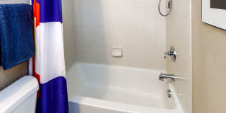 Fully Furnished Downtown 2 Bed, 4 Bath Executive Townhouse Gallery 35