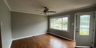 886 Honeysuckle Road Gallery 2