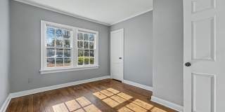 Charming Renovated Home Near U of M – Featuring Expansive Workshop & Garage Gallery 16