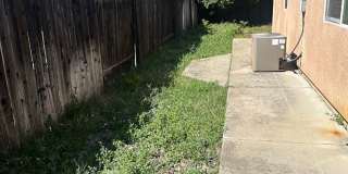 Well maintained home in desirable neighborhood! Gallery 35