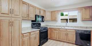Huge Backyard Close to Downtown Prescott! Gallery 11