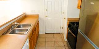 Welcome To This Charming Single Level Home With Evaporative Air Located In Quiet Eastside Neighborhood Welcome To This Charming Single Level Home With Evaporative Air Located In Quiet Eastside Neighborhood Gallery 9