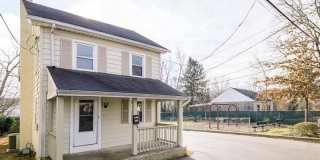 225 BROOK Street Gallery 1