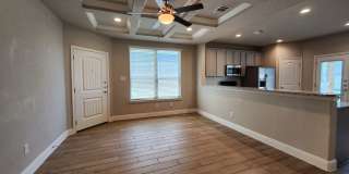 Great Location off County Line Rd /  3/2.5/2 Duplex / Fridge / Fenced in Yard with Covered Patio / NBISD Gallery 8