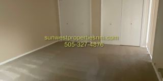 2 Bed, 2 Bath Townhouse Gallery 13