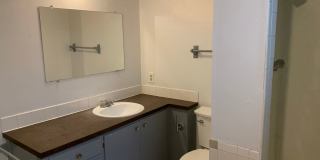 1422 W Oak St Bsmt UNIT Gallery 10