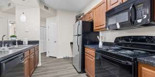 Avenue at Timberlin Park Gallery 1