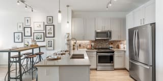 Luxe at Alewife Gallery 20