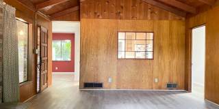 Palo Alto Midtown Updated 4BR Home w/ Spacious Yard Gallery 1
