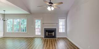 Charming 3 Bedroom Home Gallery 10