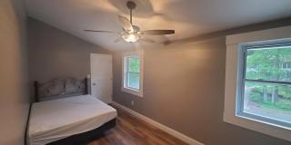 STAFFORD - 1 BEDROOM LOFT APARTMENT Gallery 15