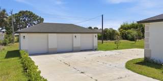 195 Rotonda Boulevard W Gallery 17