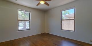 Charming 4 Bed 3 Bath Home Near UNM! Gallery 14