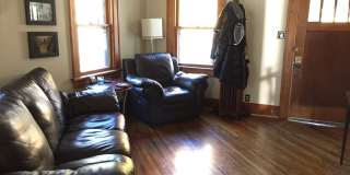3 Bedroom House Near UIHC Gallery 3
