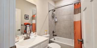9008 Armstrong Ln Gallery 29