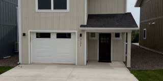 Available Now  Brand New Build 3 Bed 2.5 Bathrooms Gallery 1