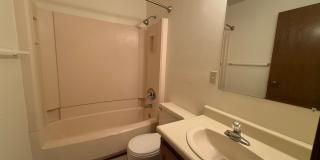 For Rent | 2 Bedroom, 2 bathroom Condo in Kona Eastwind with 1 assigned parking stall Gallery 10